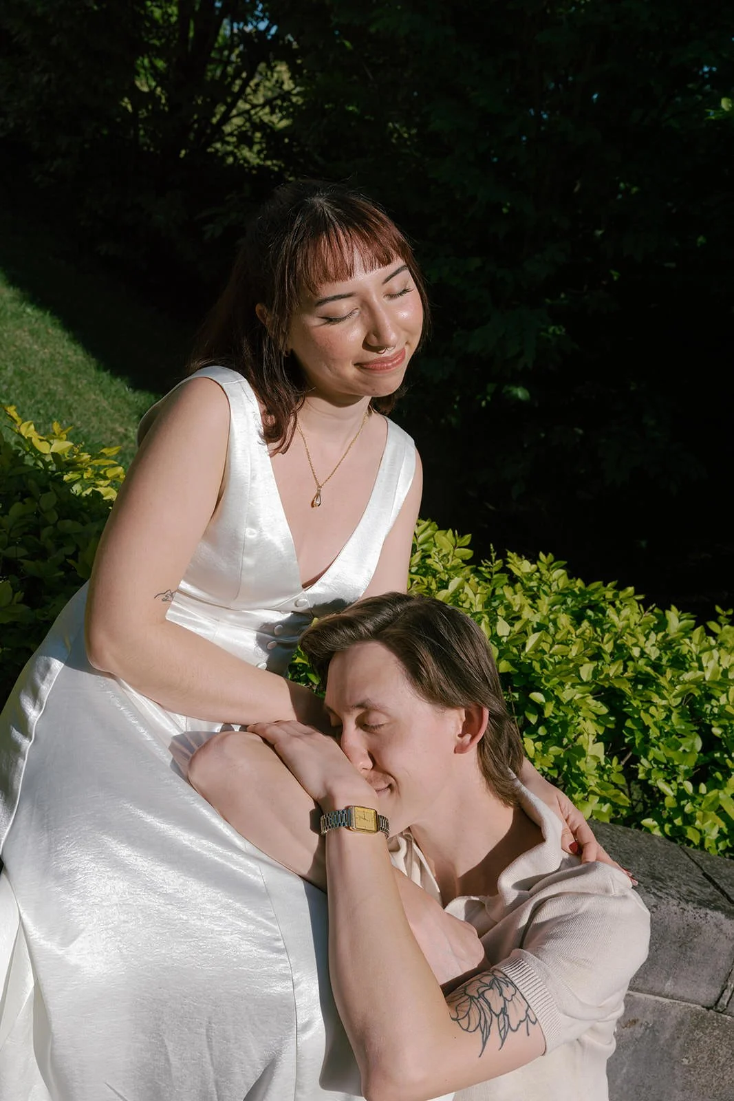 Film-Engagement-Pictures-Inn-at-Irwin-Gardens-Columbus2.jpg