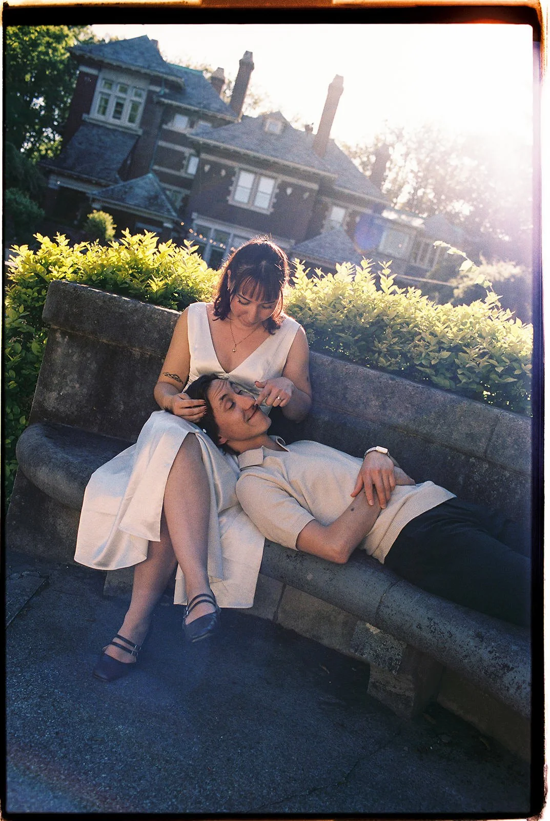 Film-Engagement-Pictures-Inn-at-Irwin-Gardens-Columbus11.jpg