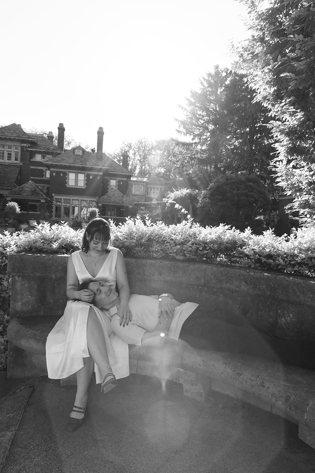 Film-Engagement-Pictures-Inn-at-Irwin-Gardens-Columbus12.jpg
