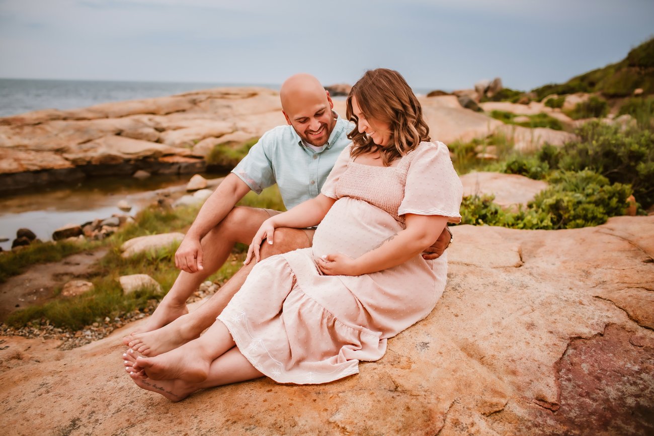 Lindsay Chace Rhode Island Maternity Pregnancy Photography 