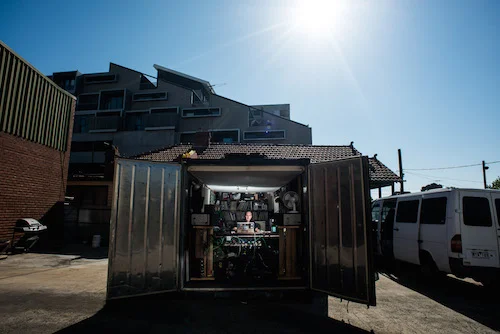 Gorilla Solar Studio, Melbourne, Australia, 2015. Photo: Francesco Vicenzi. Download here .