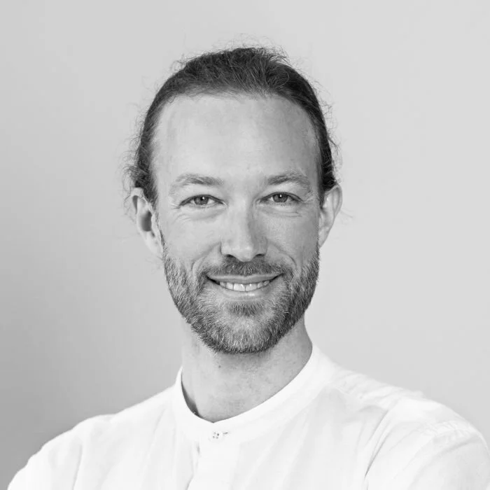 Photo Jean-Philippe-Rüegg-1-700x700.jpg