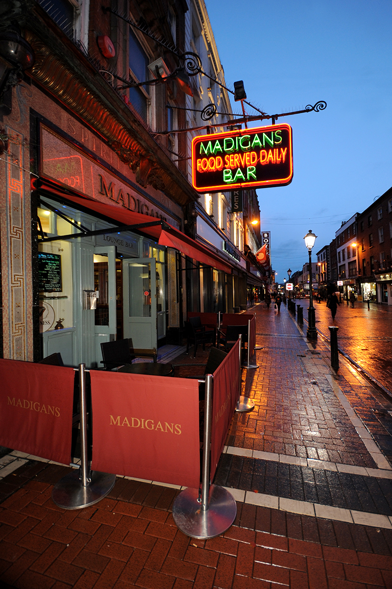 1 Madigans North Earl Street (Exterior) © 2015 Mick Langan 003.jpg