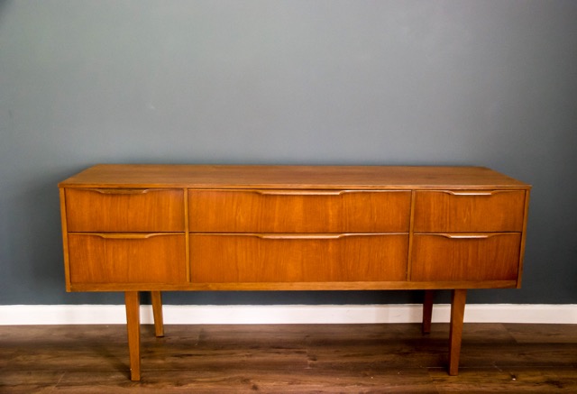 sideboard