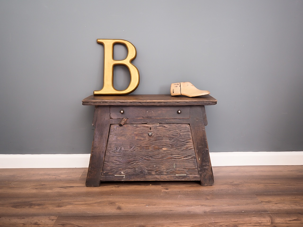 stool