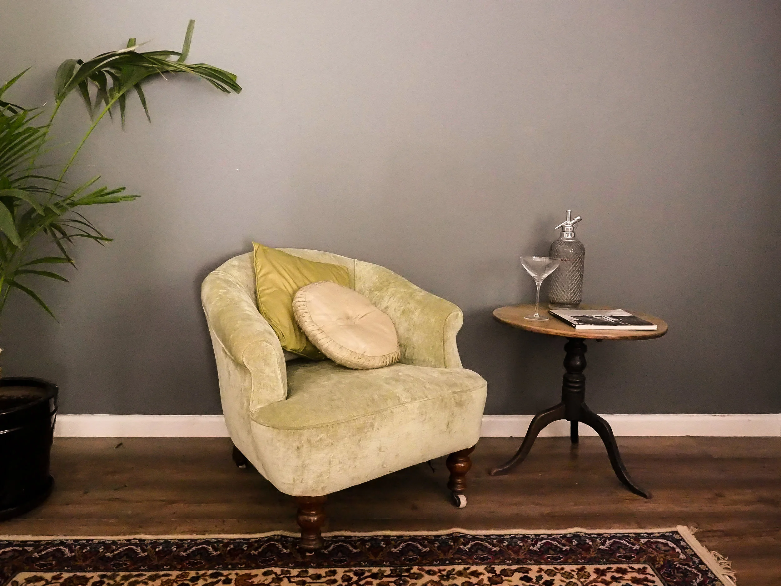 green armchair_-5.jpg