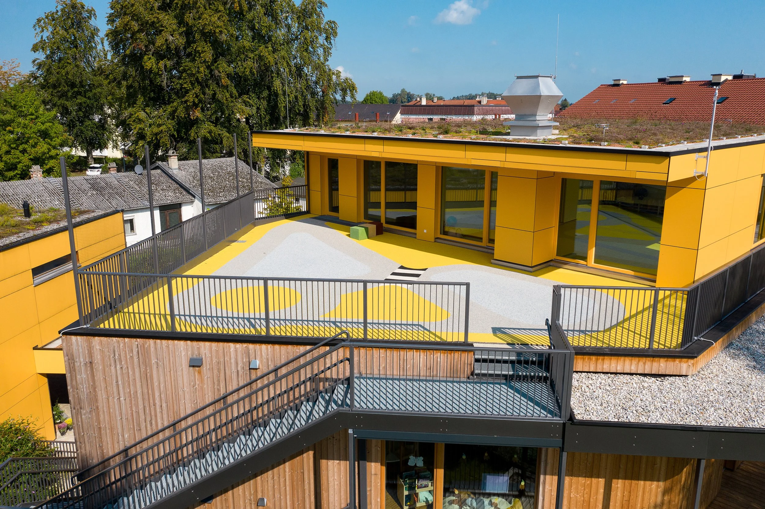 TS-KiFa Außenansicht Obergeschoss Vogelperspektive.jpg