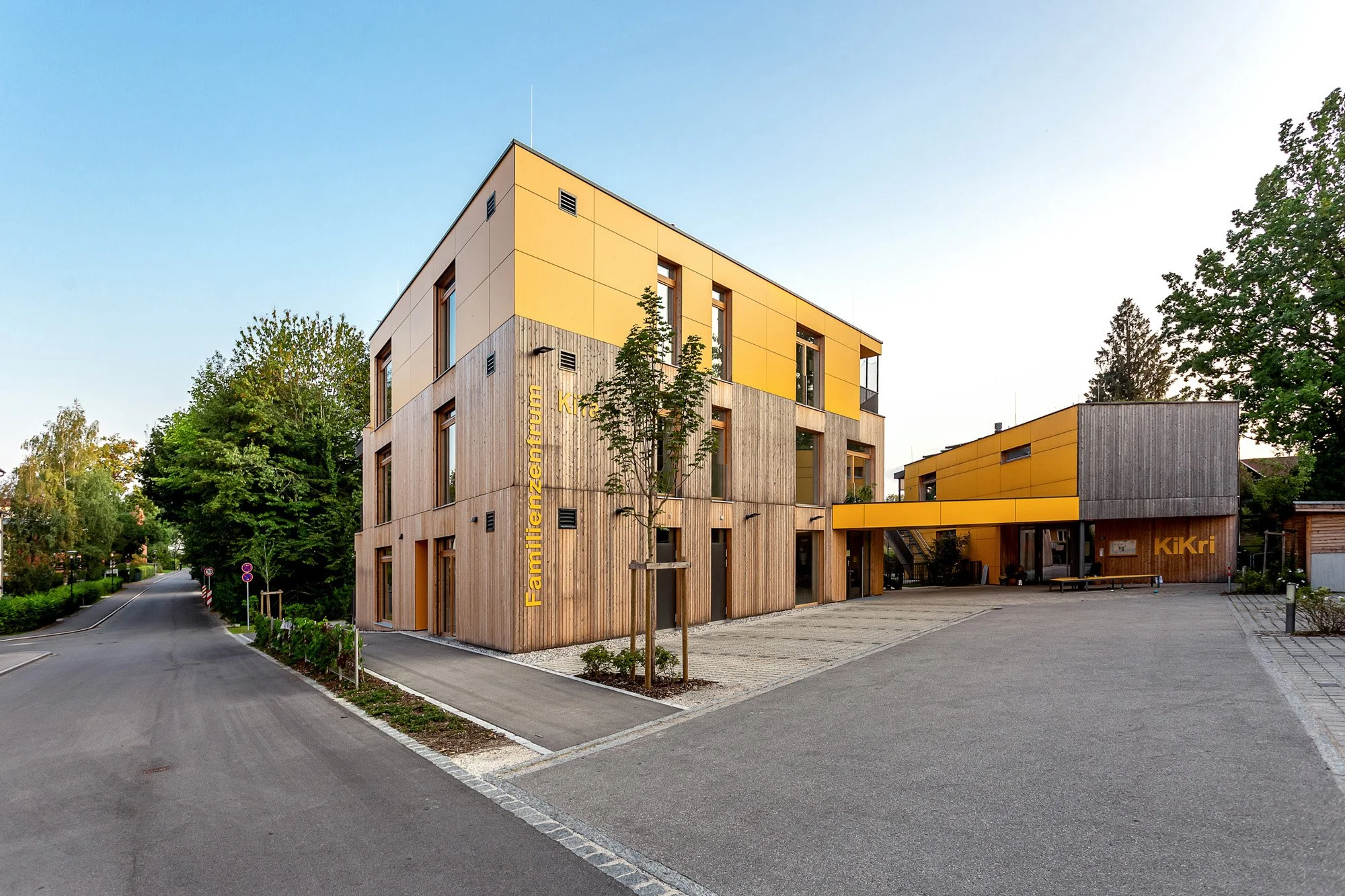 Neubau Kindergarten und Familienzentrum