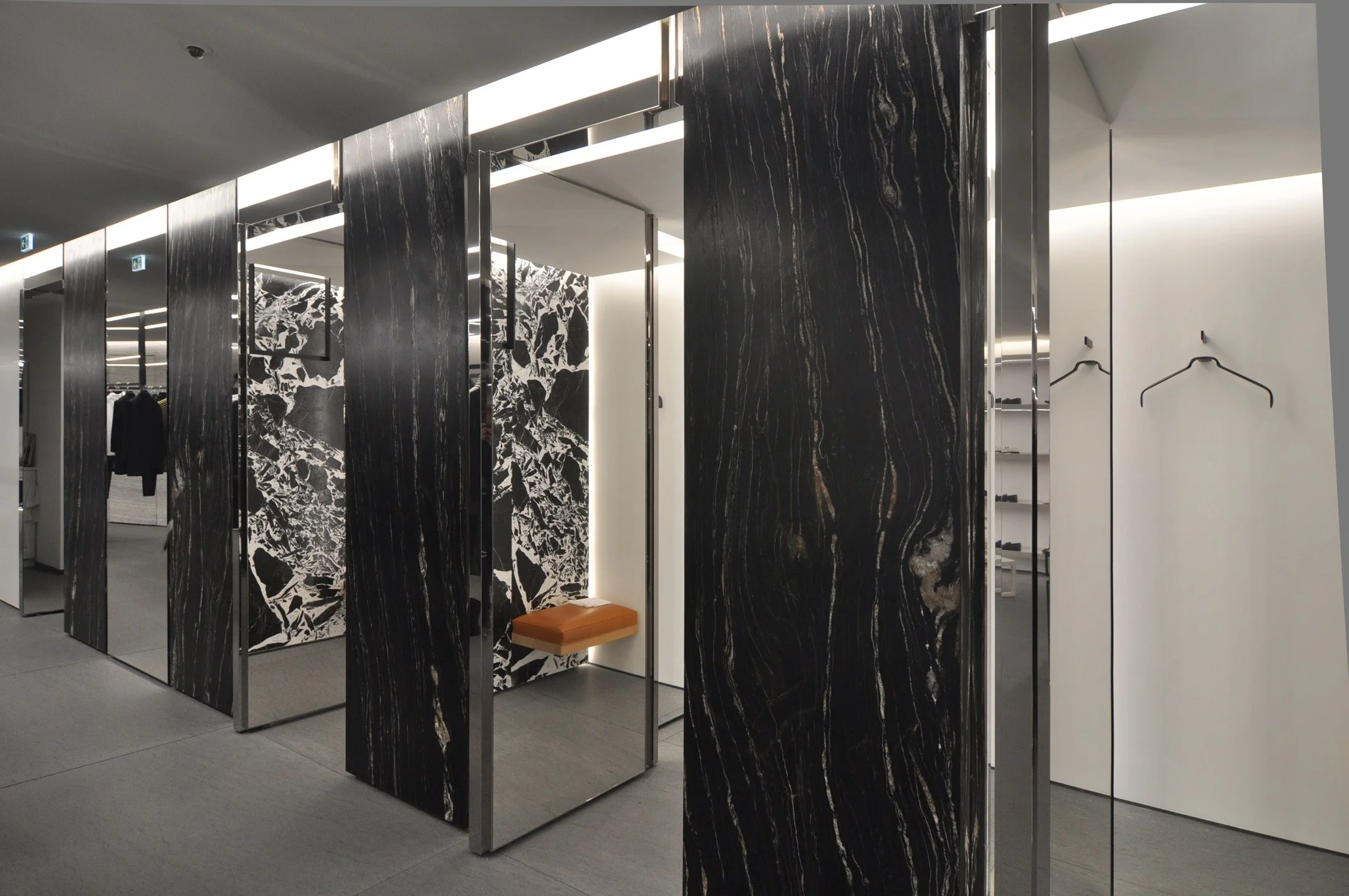 Celine Store Frankfurt_ Leonhard Architekten 02.jpg