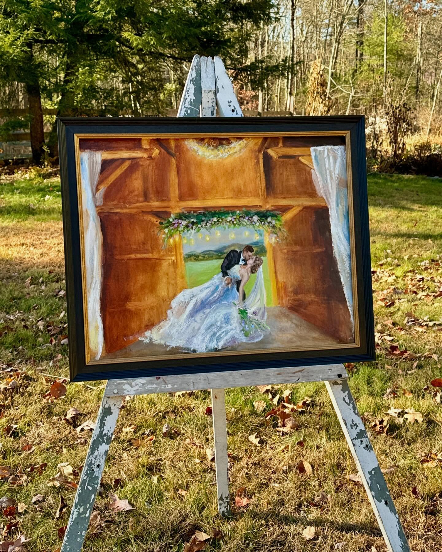 I had the honor of capturing this romantic moment at the most beautiful wedding in Ticonderoga, NY ❤️❤️

#liveweddingpainting #liveweddingpainter #weddingartist #liveeventpainting #liveeventartist #uniqueweddingideas #uniqueweddinggifts #carollakestu