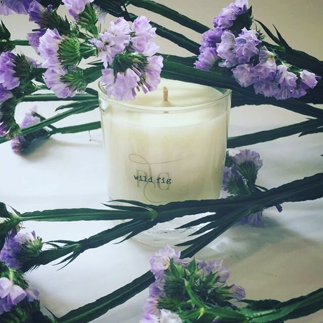Have you tried our NEW Wild Fig fragrance? It&rsquo;s gorgeously fresh and perfect for these bright, blustery Spring days! Get 20% off with our EASTER20 code at checkout! Helping you #stayhome #stayhealthy. Flowers by our lovely pals @boo_k_floral_di