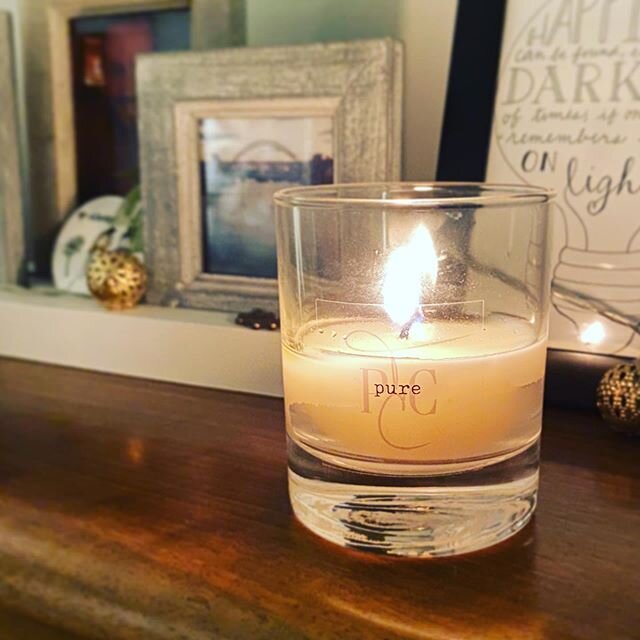 One of the best things about our candles is how they burn. The wax melts evenly, so you avoid that annoying tunnelling and get the most from the product. Look at that even burn! #stayhome #staysafe #homedecor #homeblogger #candles #vegan #beautifulho