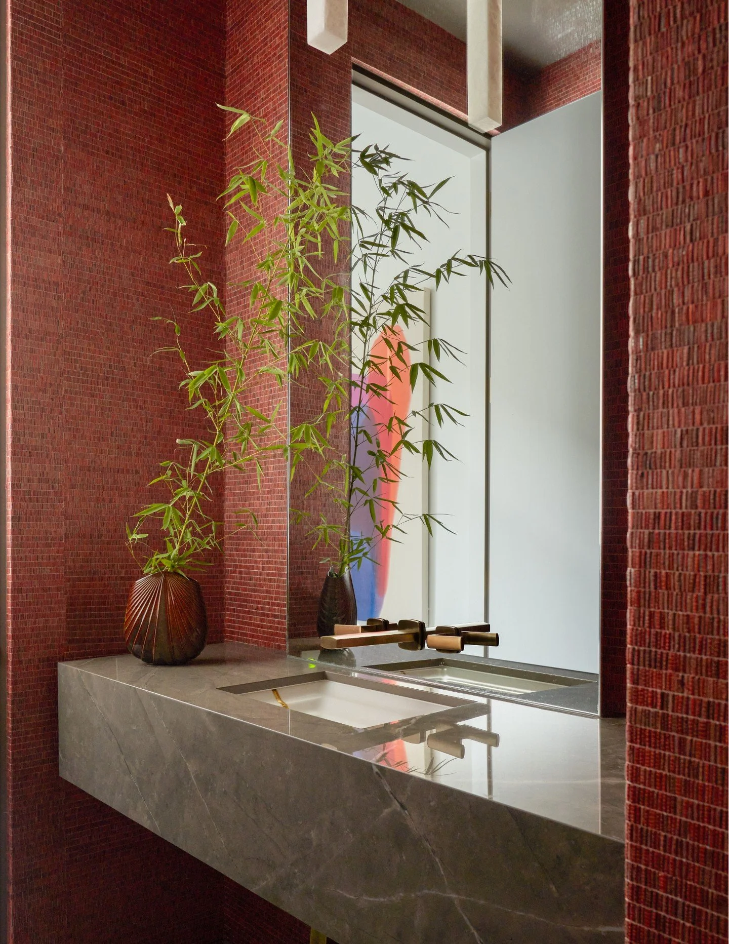 A little drama. ❤️&zwj;🔥
&bull;
&bull;
📸: @nathanschroderphoto
📐: @shmarchitects
👷&zwj;♂️: @ellermanhomesinc
✨: @russellbrightwell