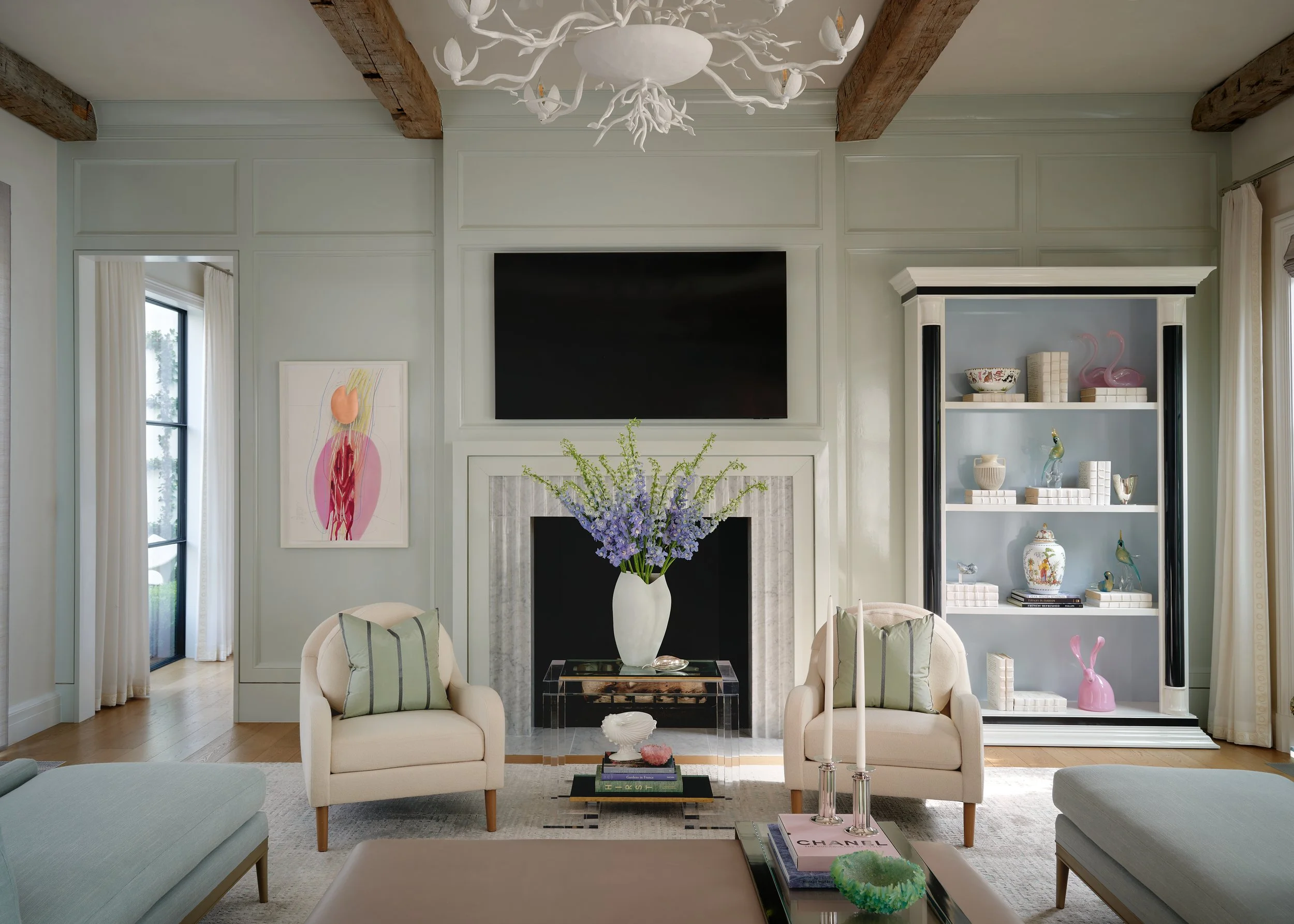 23-Family Room.jpg