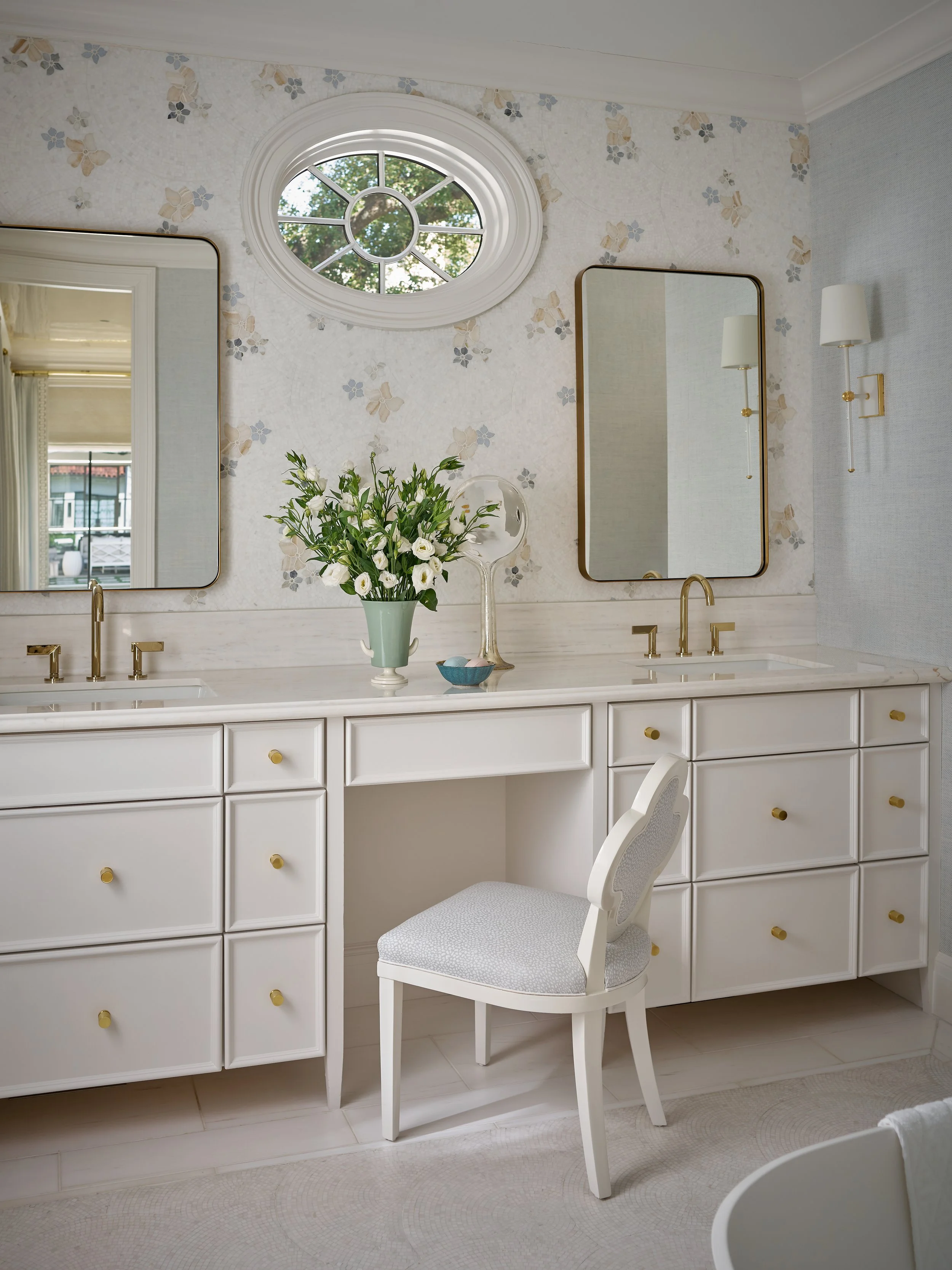 28-Guest Bath.jpg