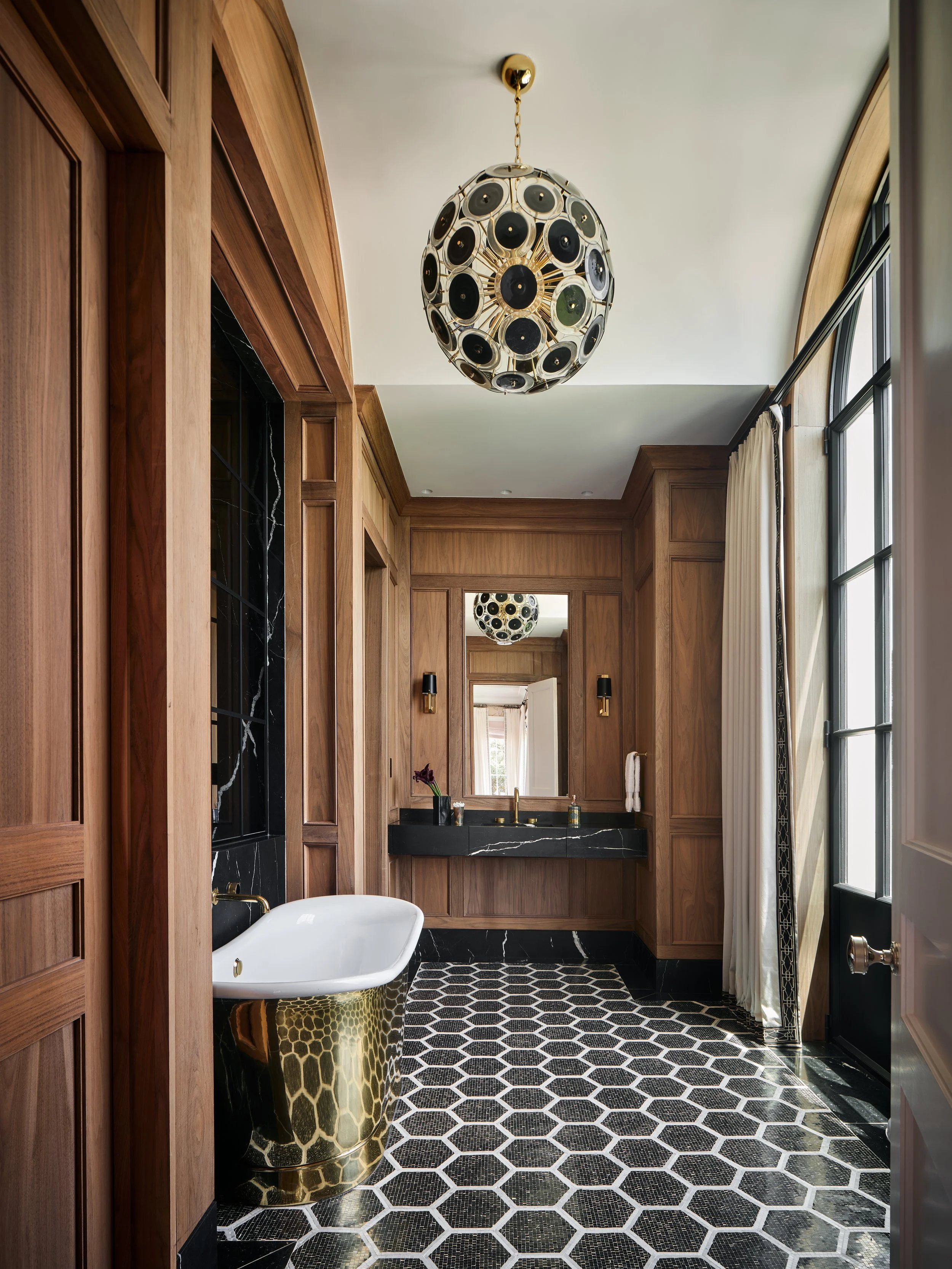 35-His Bath.jpg