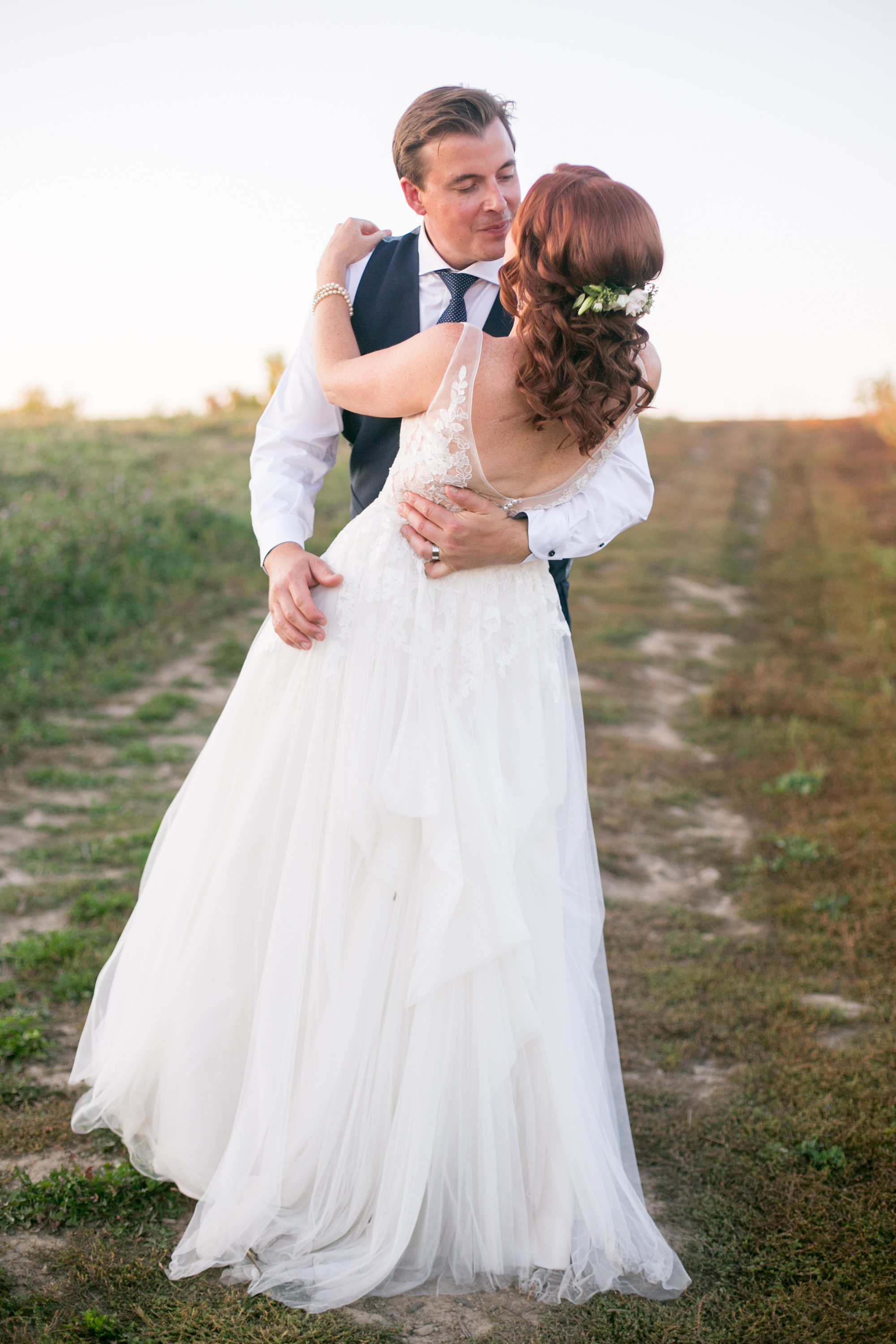 287-earth-to-table-farm-wedding.jpg