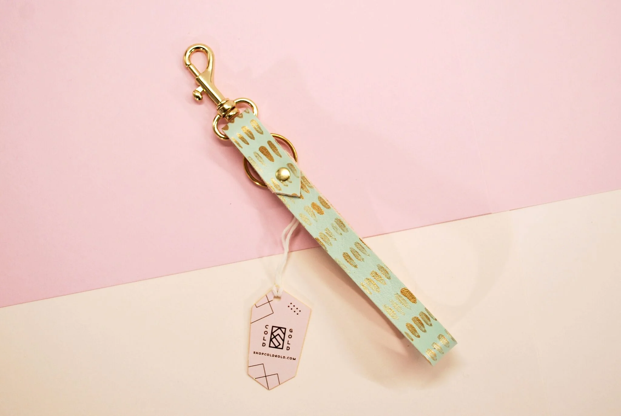 Mint_Gold_Keychain_011_preview.jpg