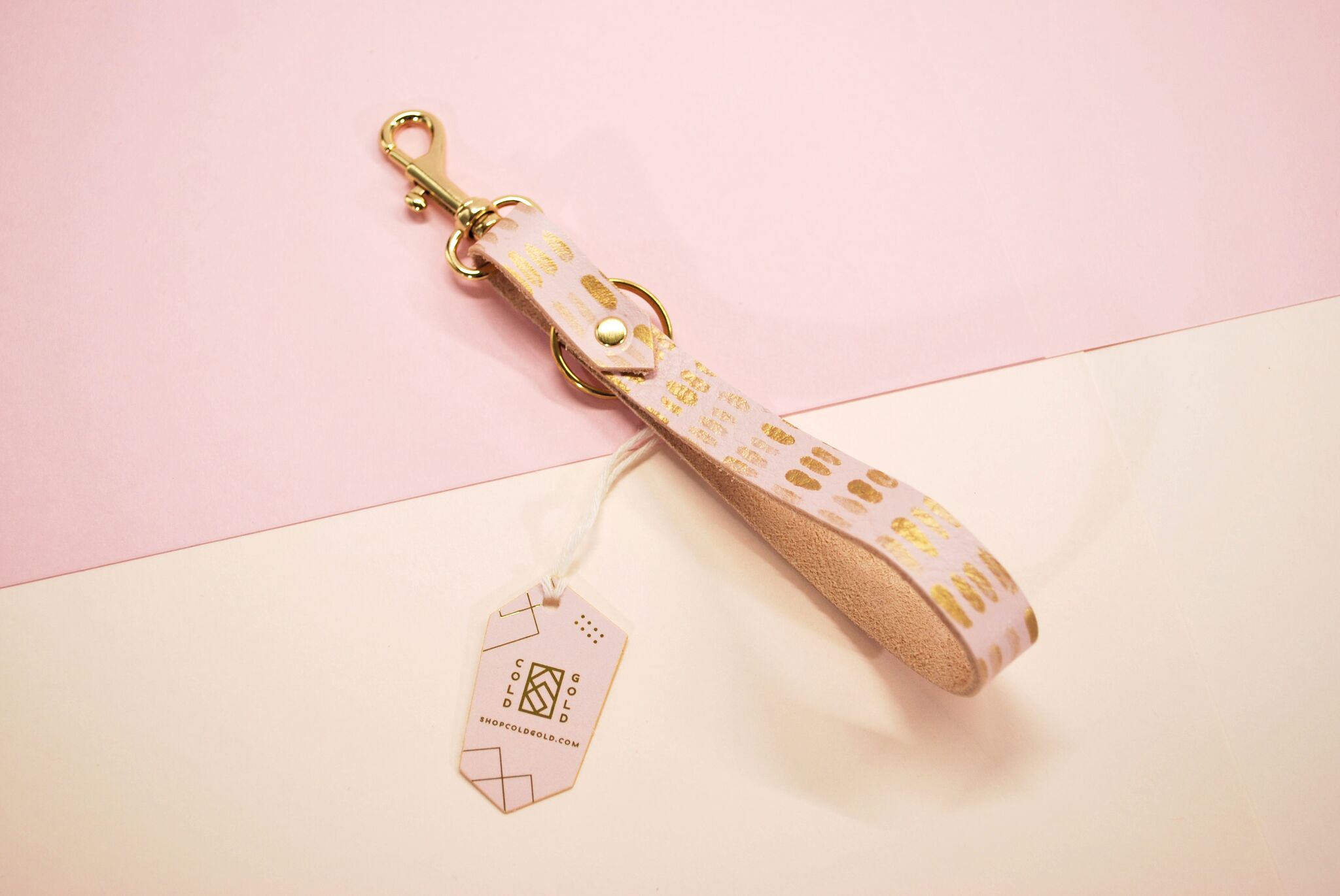 Pink_Gold_Keychain_022_preview.jpg