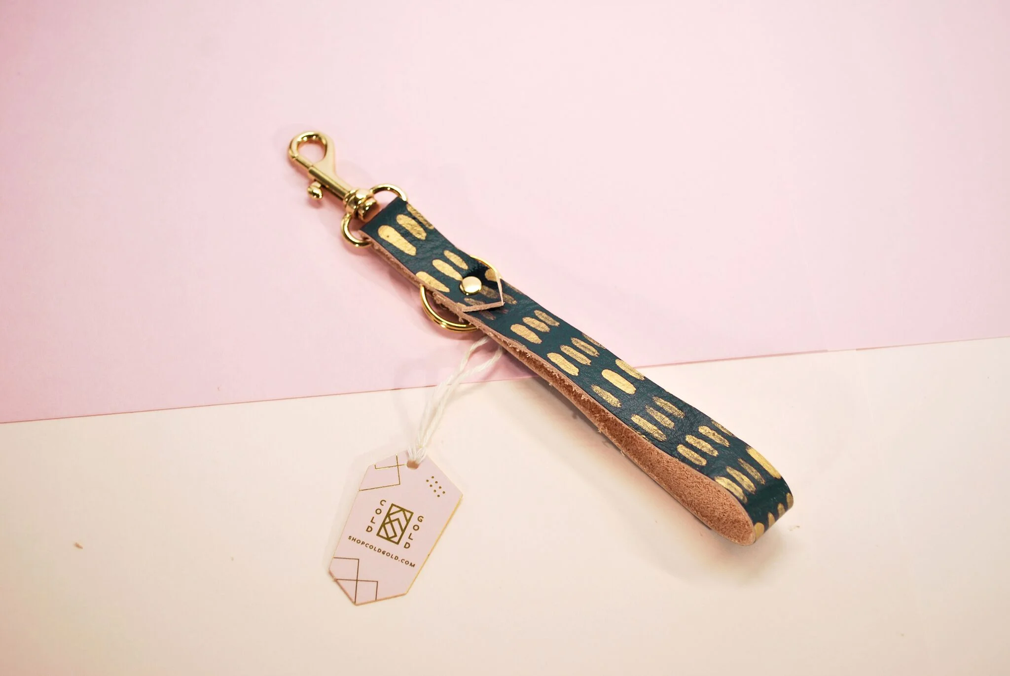 Teal_Gold_Keychain_022_preview.jpg