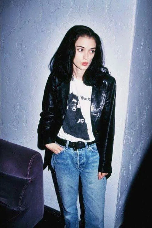 Winona Ryder looking entirely too cool for school via Reddit.