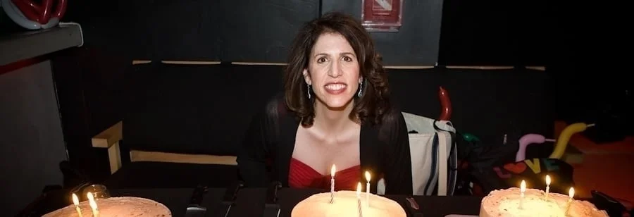 121812_YumsTheWord_0309_WEB_Me_with_Cakes.jpg