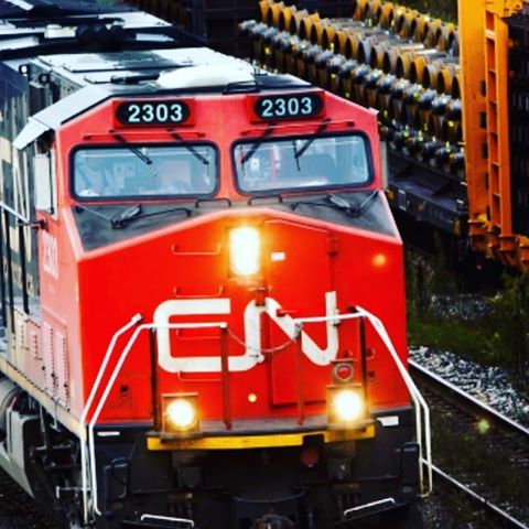 CN's @shipcn weekend wasn't much better than @canadianpacific - a locomotive spilled powdered acid in a rail yard near Vaughan - if there is a silver lining here at least it didn't happen twice!