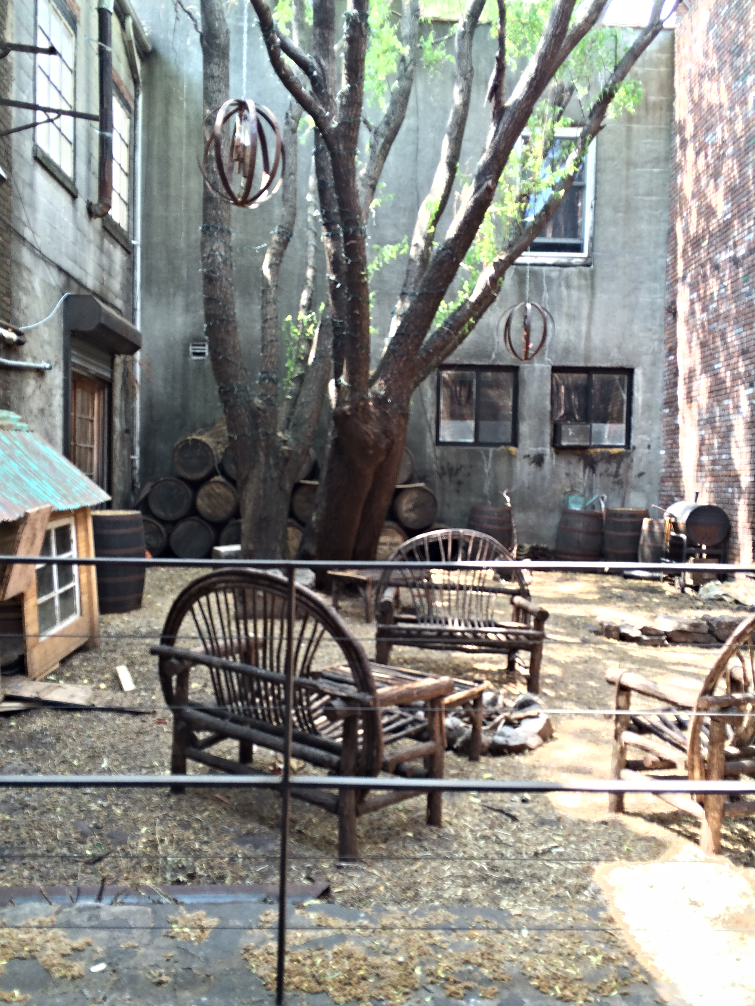 Interior courtyard (with chickens!) at cacao prieto