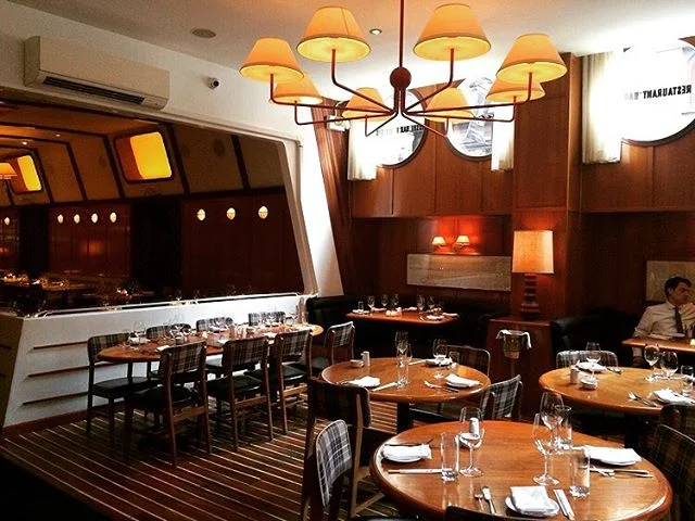 It's almost #HappyHour and @lurefishbar has some great eats on the menu. Get there early. Read more in the bio link. #seafood #sushi #soho