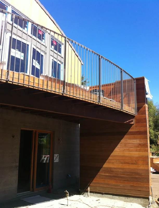 10.-deck-rails.jpg