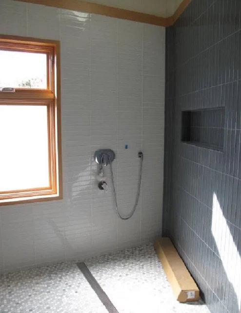 04.-master-bath.jpg