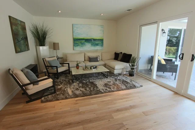 DM-LIVING-ROOM.jpg
