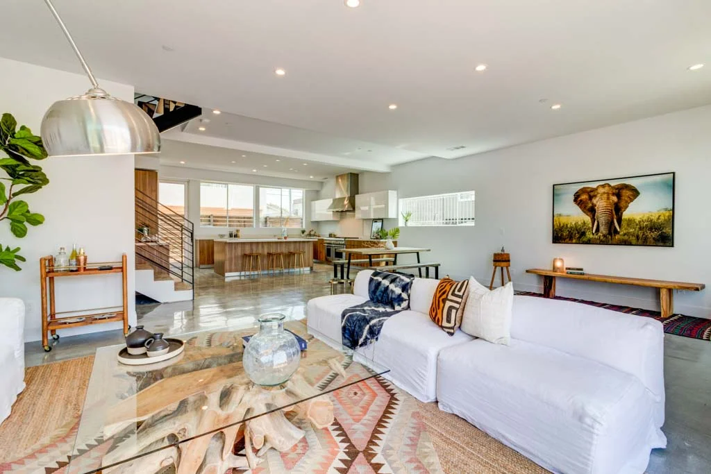 672BrooksAve-Online-9.jpg