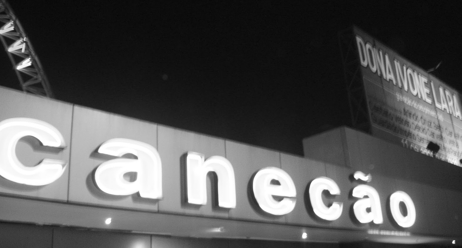 Em 1985 começamos a sonorizar a maior casa de shows do Brasil na época, o Canecão e ficamos lá até o fechamento da mesma.