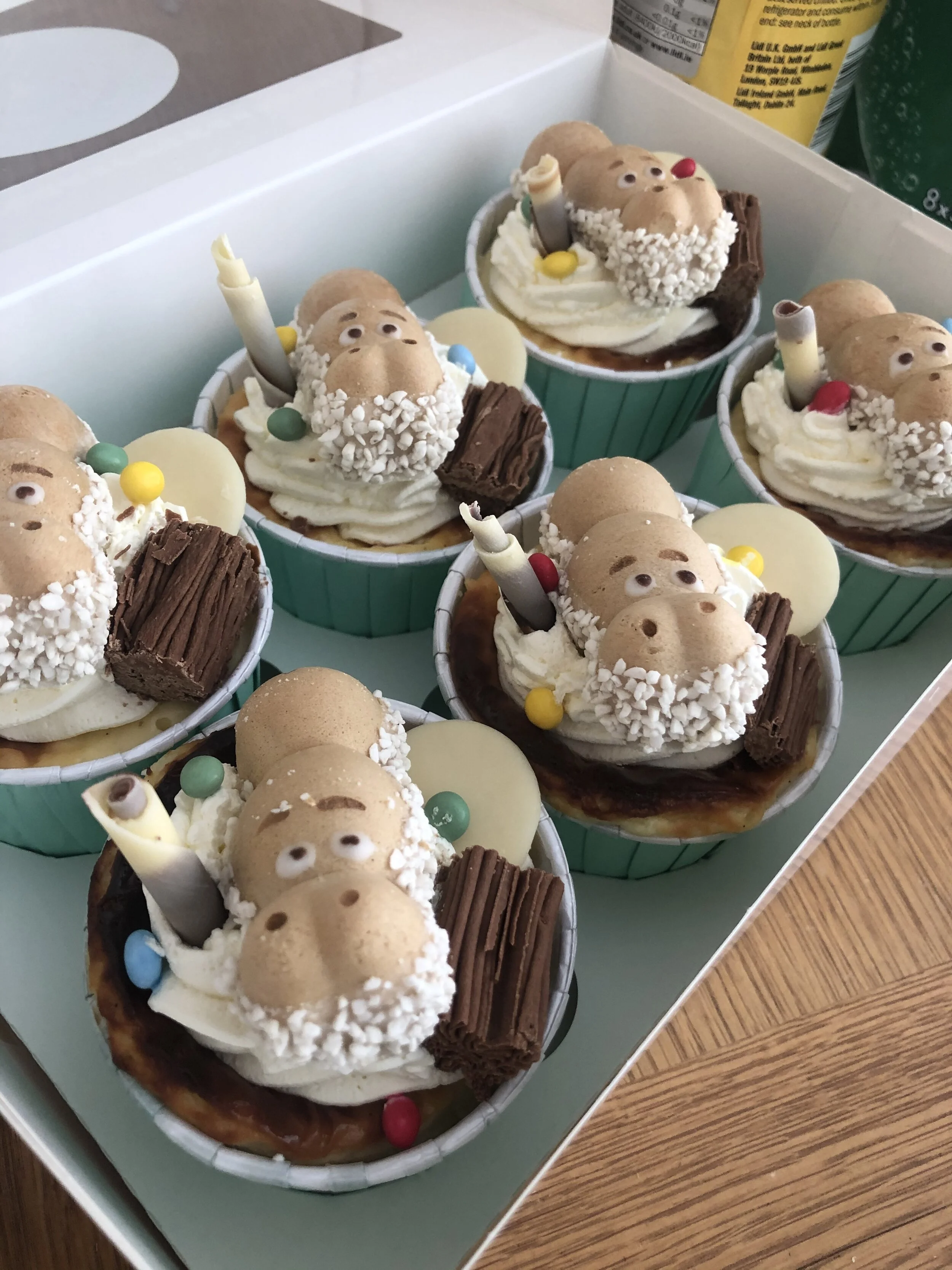 31383355-B7B6-4CE3-98F2-BA2DC34E0C4B