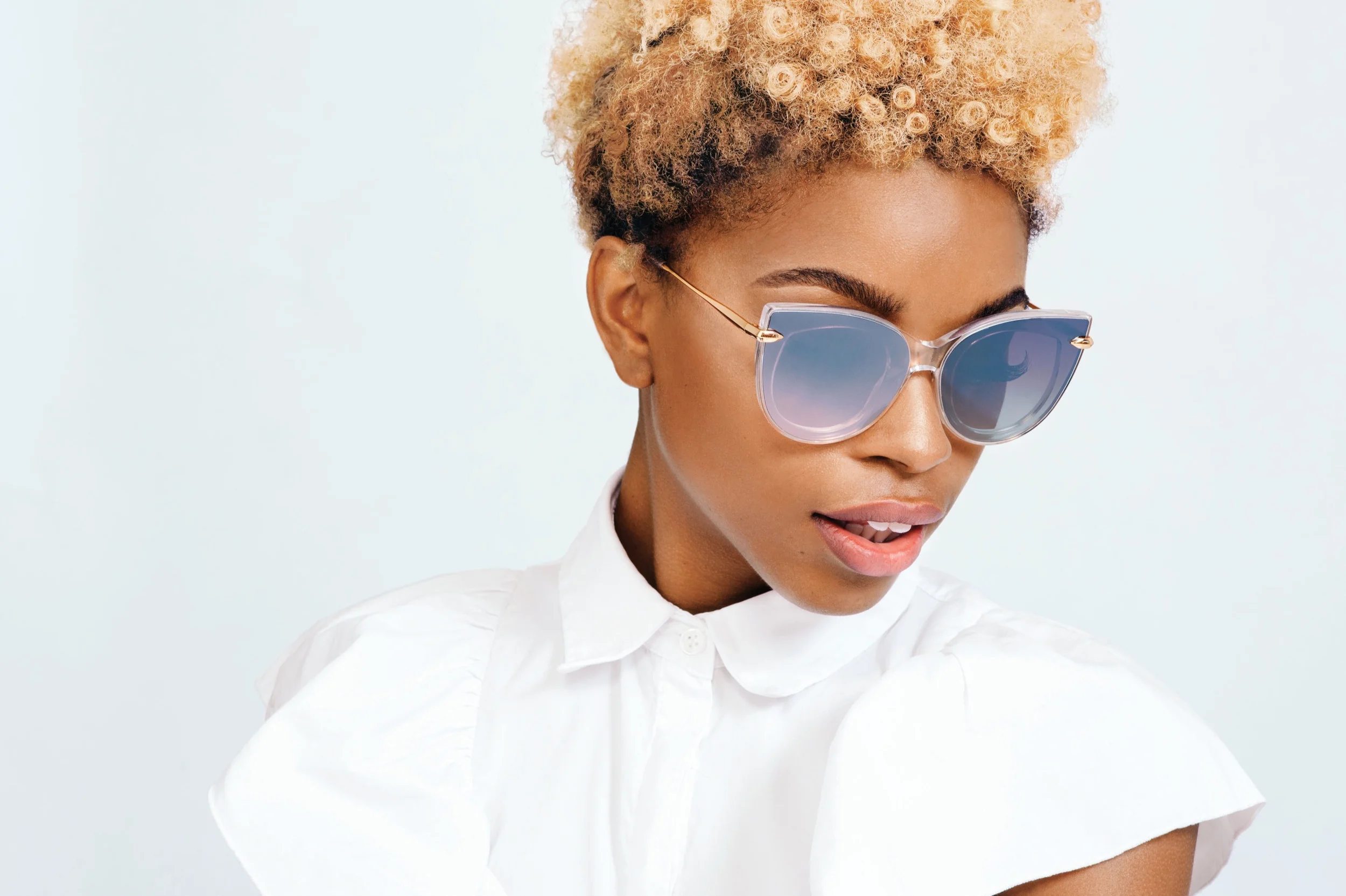 Laveau-Nylon-Crystal-OnModel-AUGUSTA_SAGNELLI.jpg