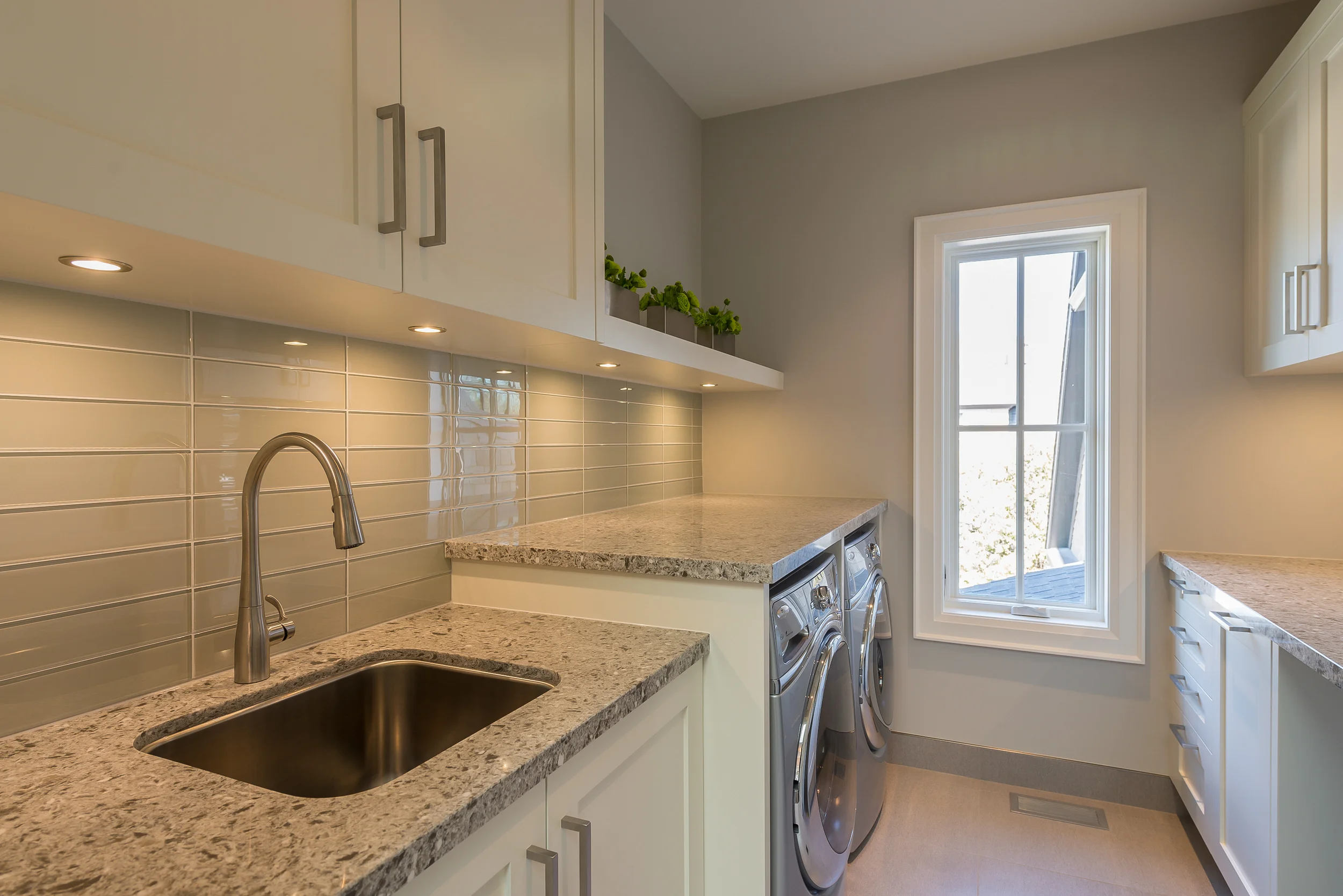 207 Westdale Rd - HQ-64.jpg