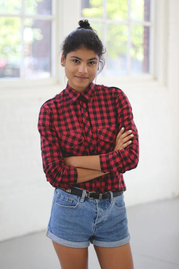 carolinne_halfbody_plaid_small.jpg