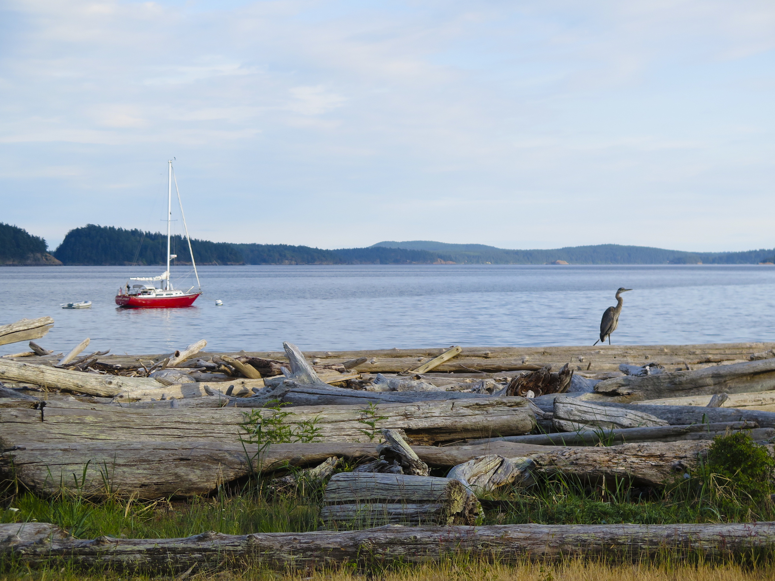 Mooring balls are also available on both sides of this beach point for sail boats.