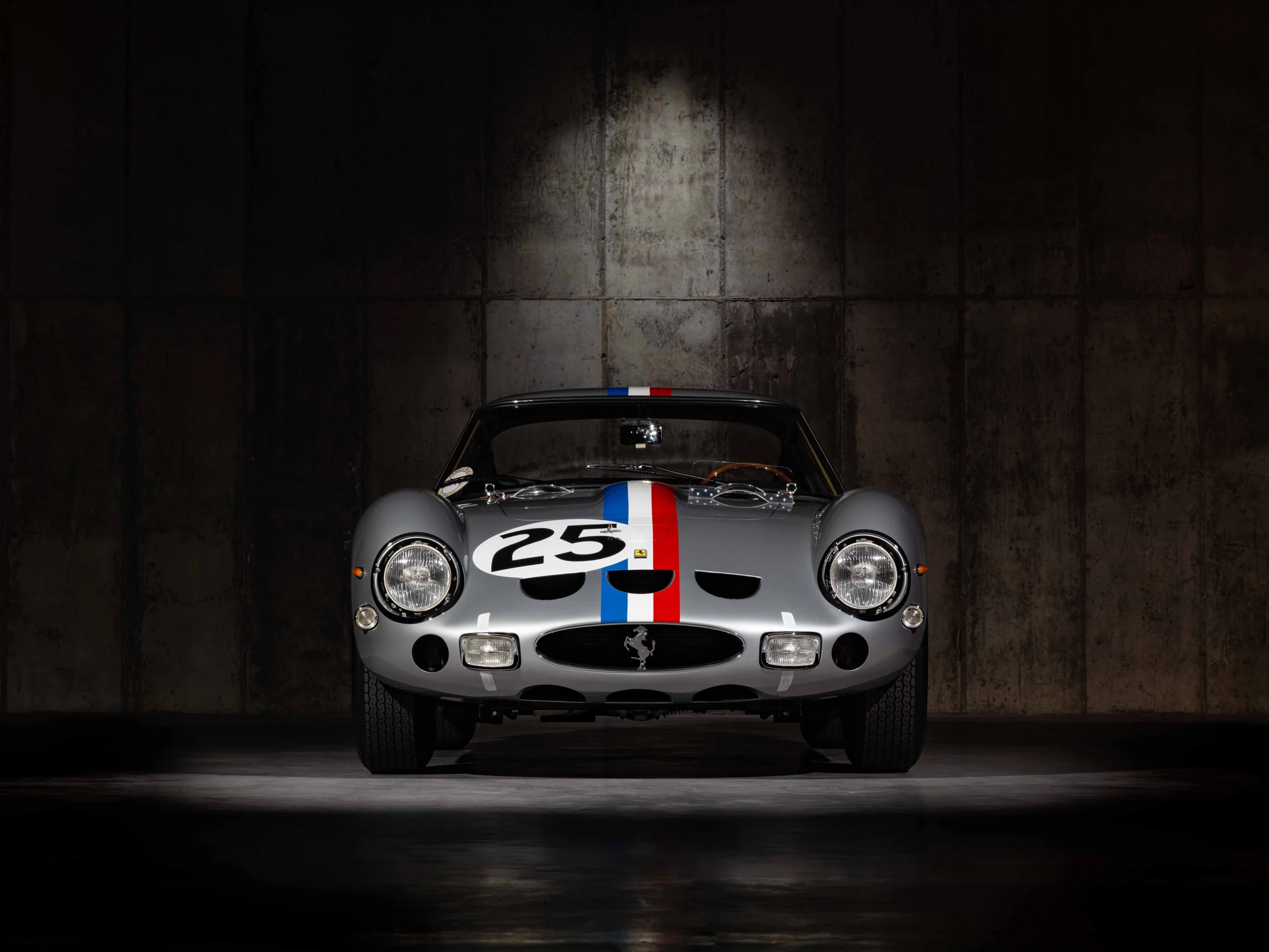 Ferrari GTO 25037862_V1.jpeg