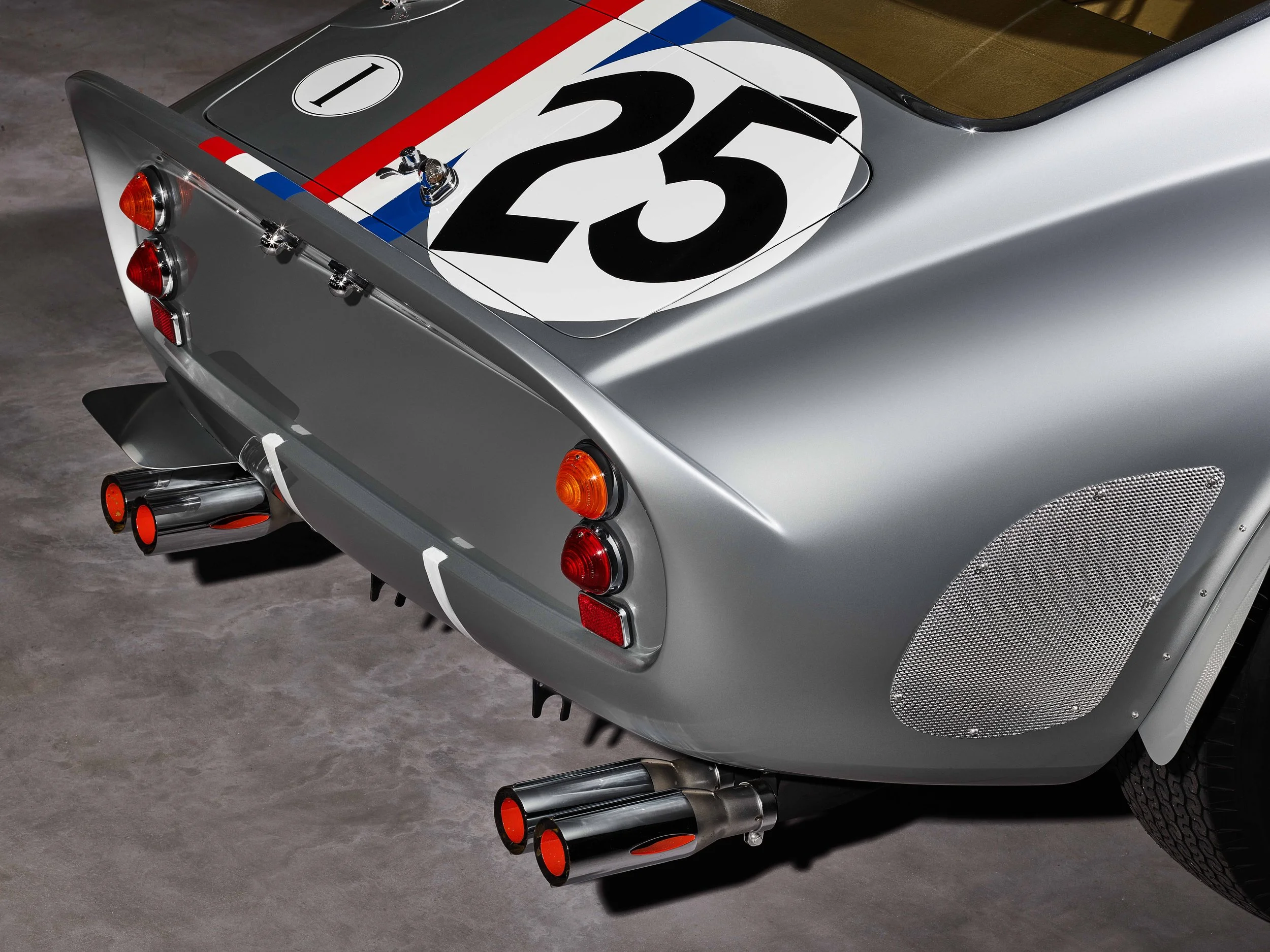 Ferrari GTO 25037922_v1.jpeg