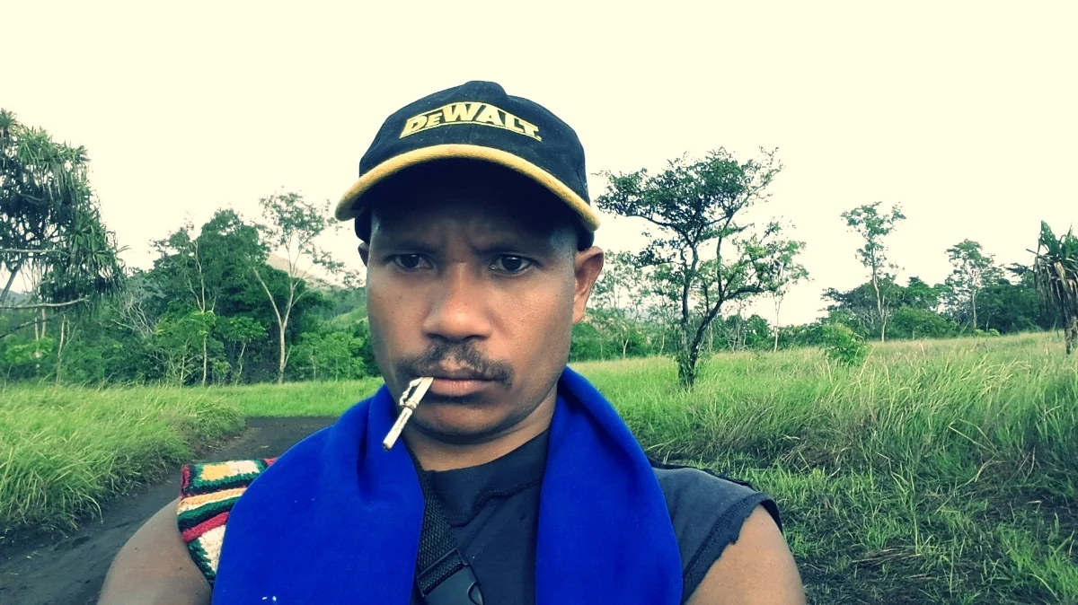 Behind the Scene selfie of the Assistant Director