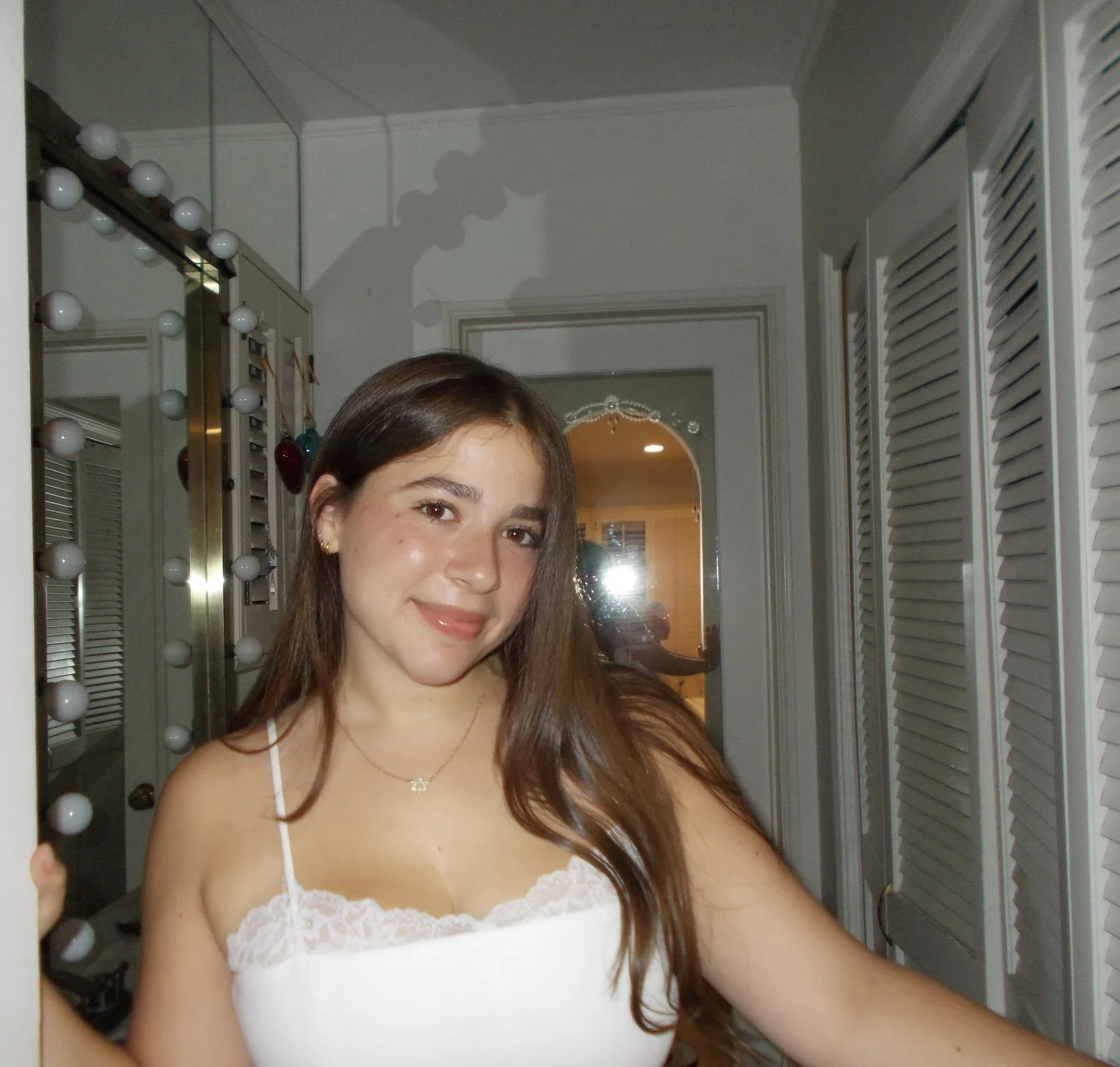 @ Tali Liebenthal # Philanthropy Assistant %