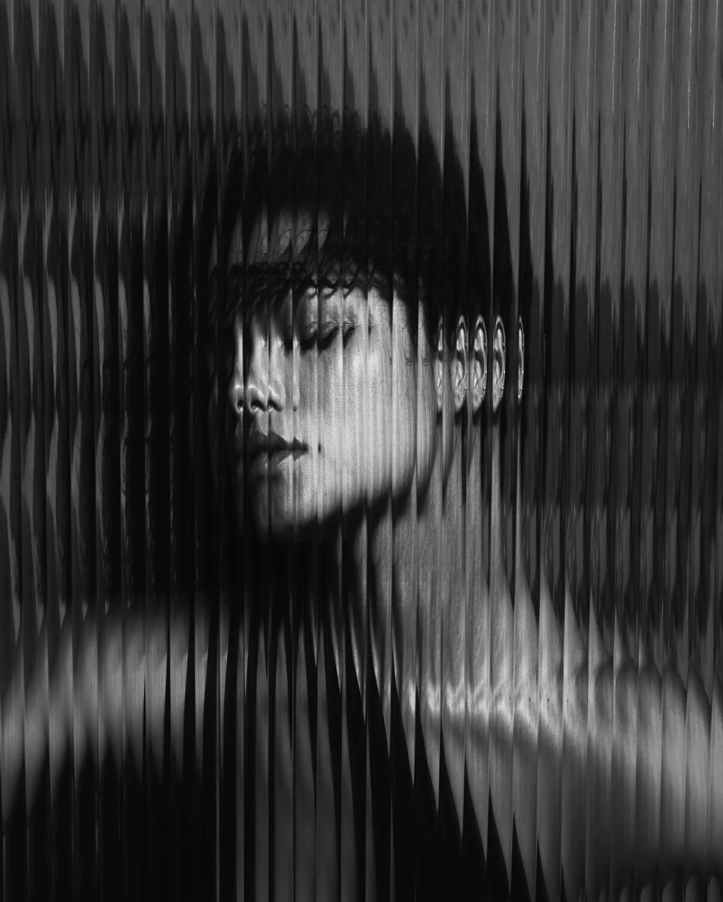 “Entornos” 📸🖤🌊
#model @cenitch 
#hairandmakeup @davidvetiver 
#cinematographer @jonagalindo__ 
#1stac @byjomo_