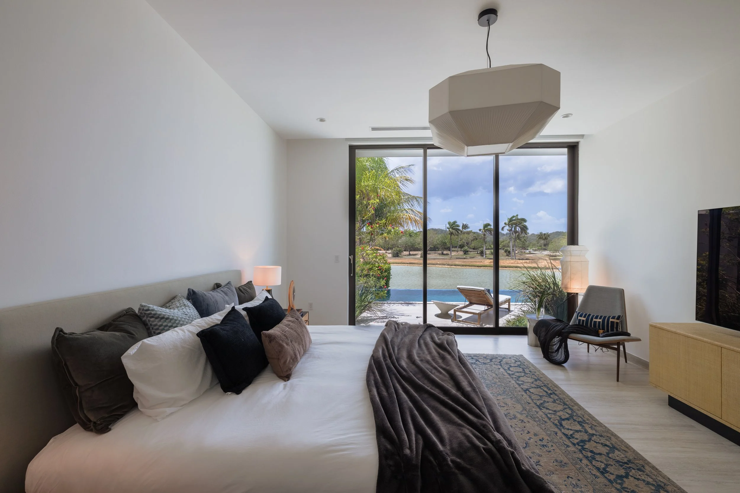 2L5A8846-HDR_THEISLES5_JEDR.jpg