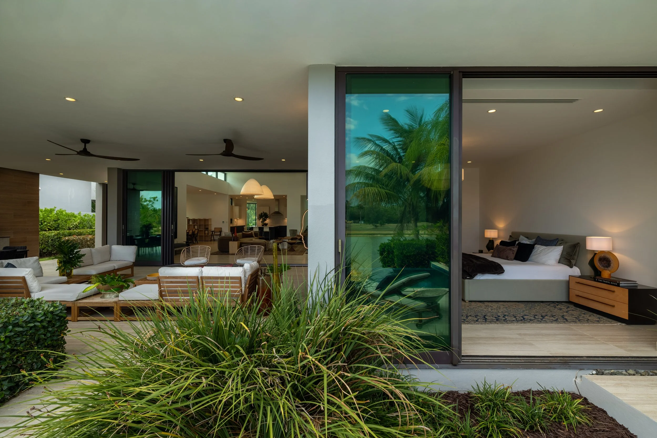 2L5A9147-HDR_THEISLES5_JEDR.jpg