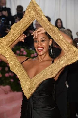 e1b632fd-5fcb-4104-8475-467e44b971de-AP_2019_MET_Museum_Costume_Institute_Benefit_Gala.9.jpg