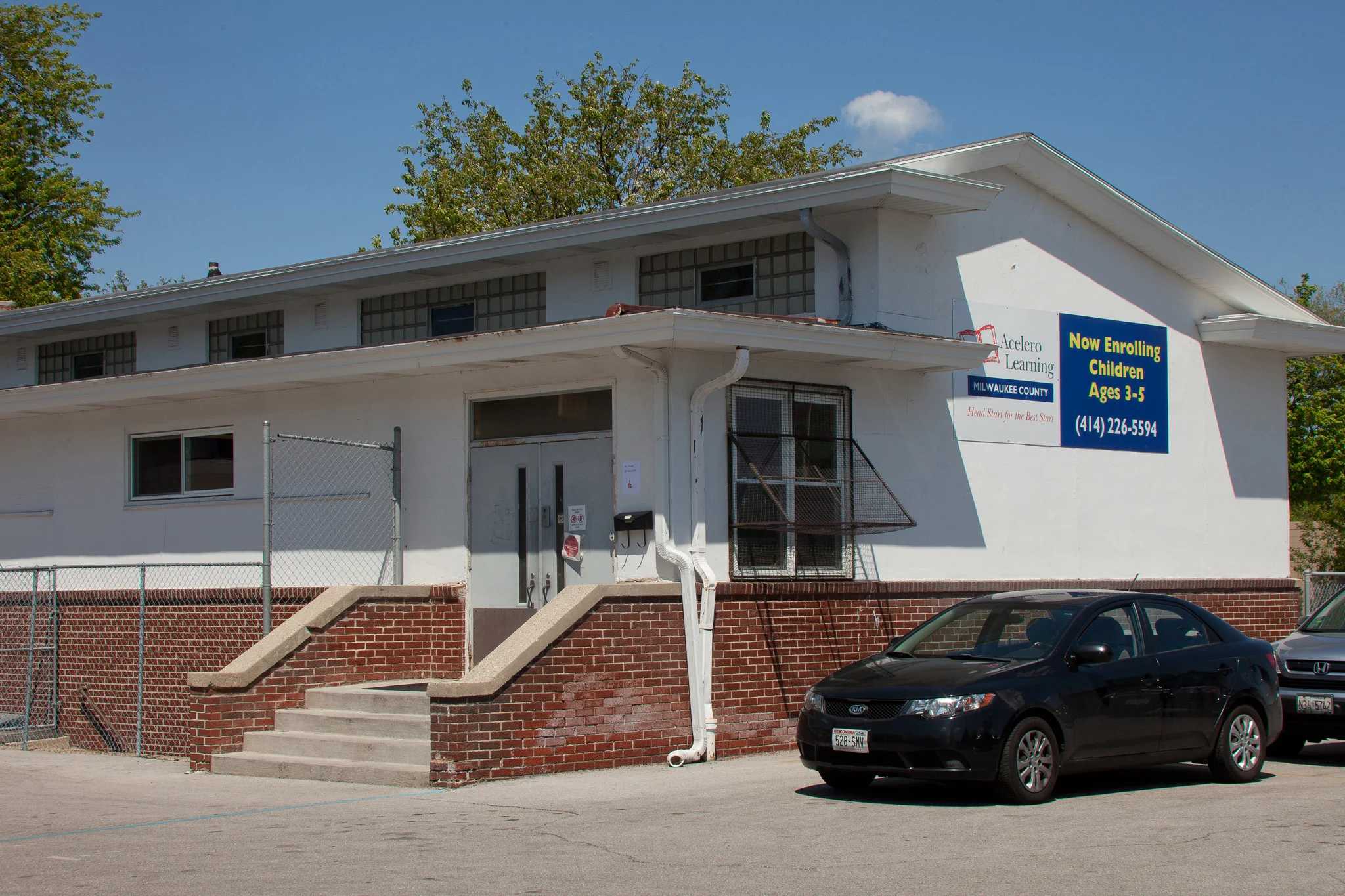 Teutonia Center 5719 North Teutonia Avenue Milwaukee, WI 53209 Phone: 414.226.5594 Fax: 414.231.9968 Center Director: Christina Davis Center Manager: Kimberly Thomas