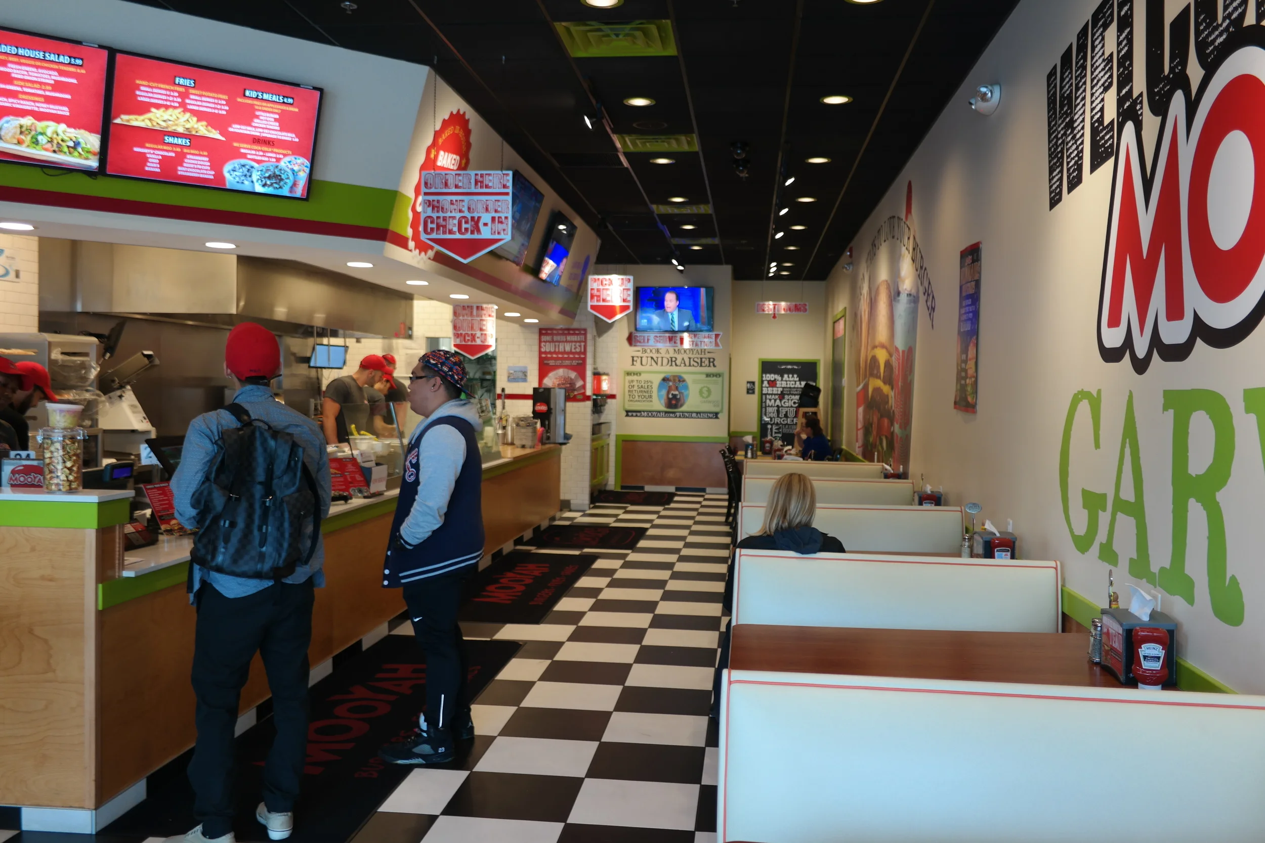 MOOYAH - Garwood, NJ - Int_02.JPG