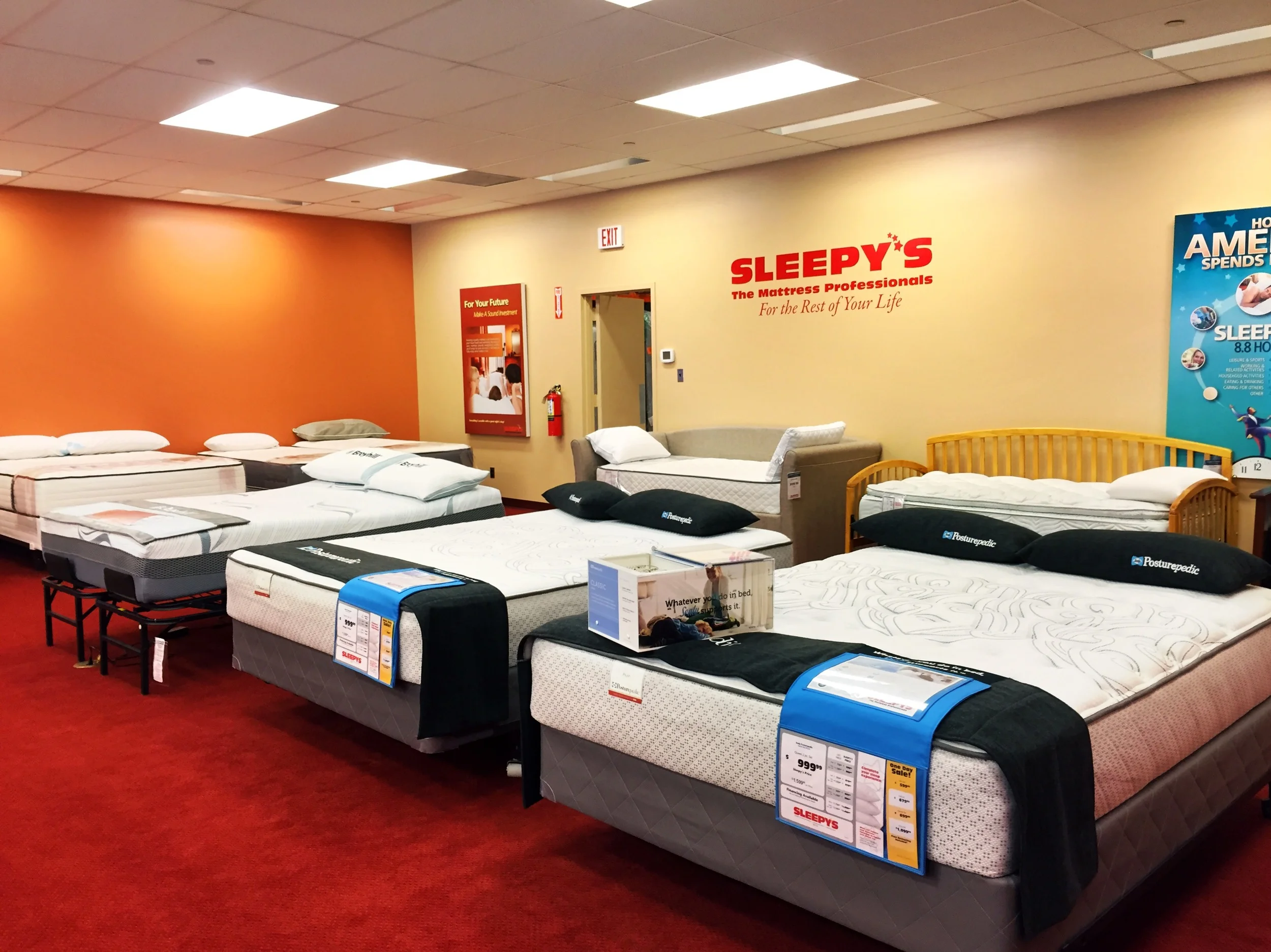 Sleepy's - Edgewater, NJ - Int_08.JPG